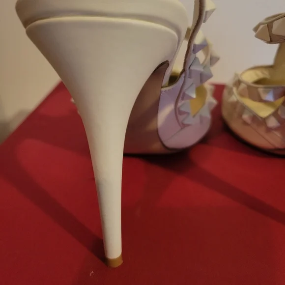 ( SOLD) Authentic Valentino Garavani Rockstud Ankle Strap Pump - Picture 7 of 13